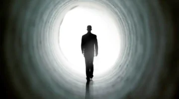 تفسير حلم رؤية الميت في طريق ضيق كيف تحذرنا الرؤية من الذنوب والضيق النفسي؟ 1